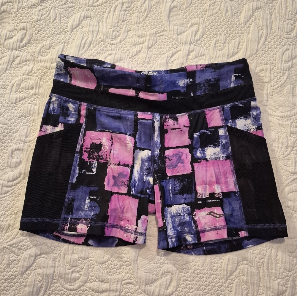 Saucony women's Large Bullet Series Tight fit Running Shorts EUC